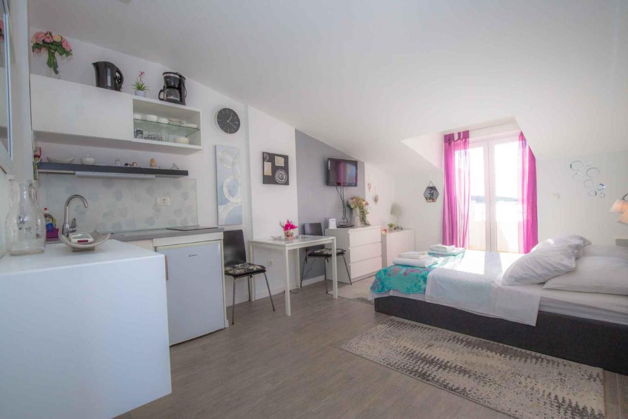 Apartments In Rogoznica 36019 Ngoại thất bức ảnh