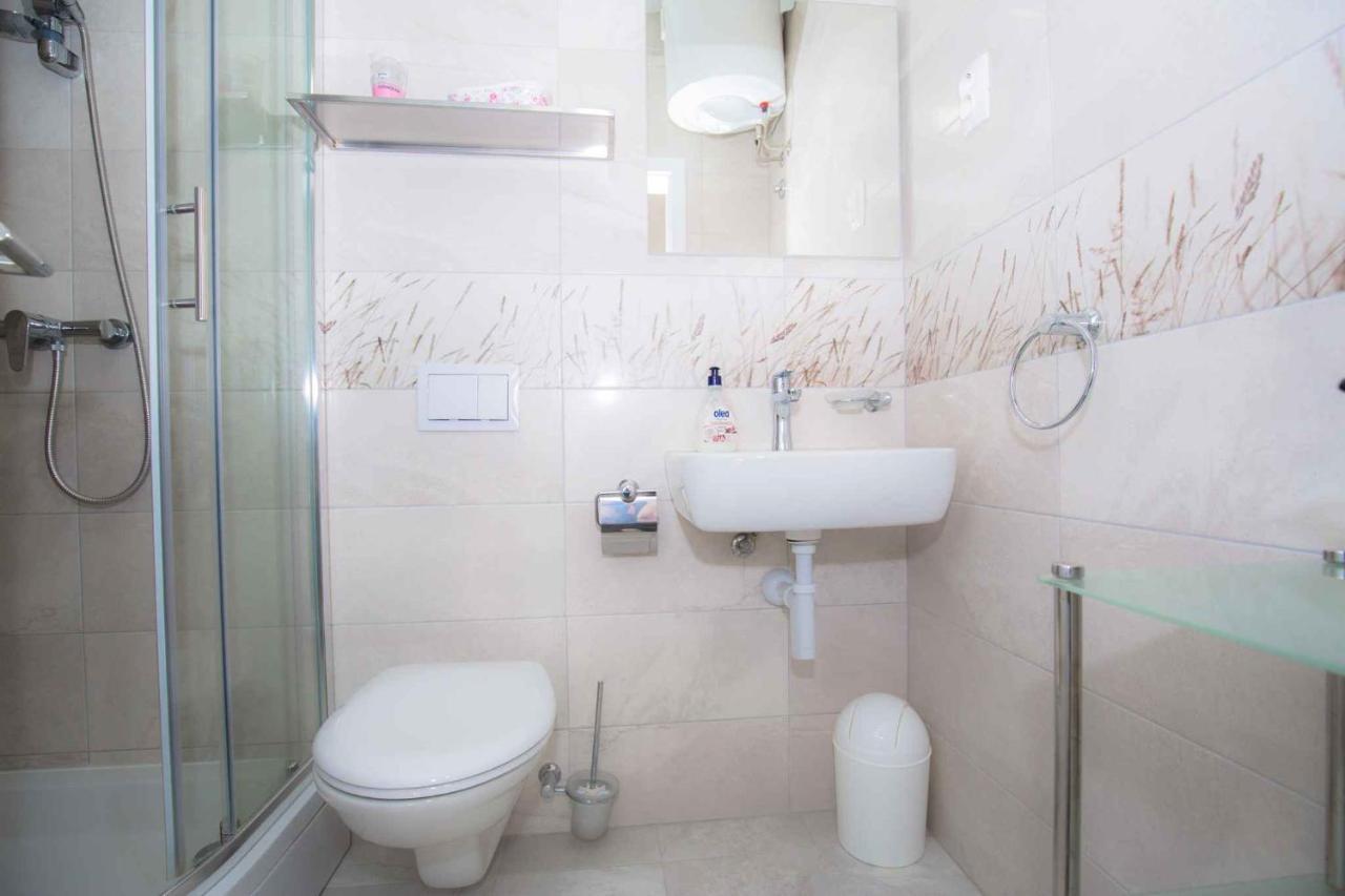 Apartments In Rogoznica 36019 Ngoại thất bức ảnh