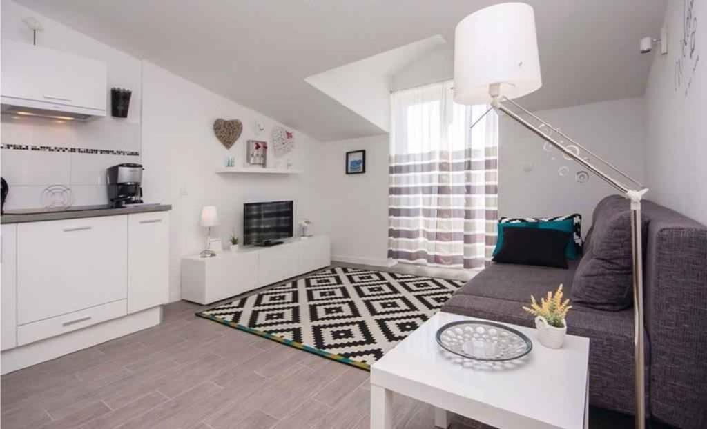 Apartments In Rogoznica 36019 Ngoại thất bức ảnh